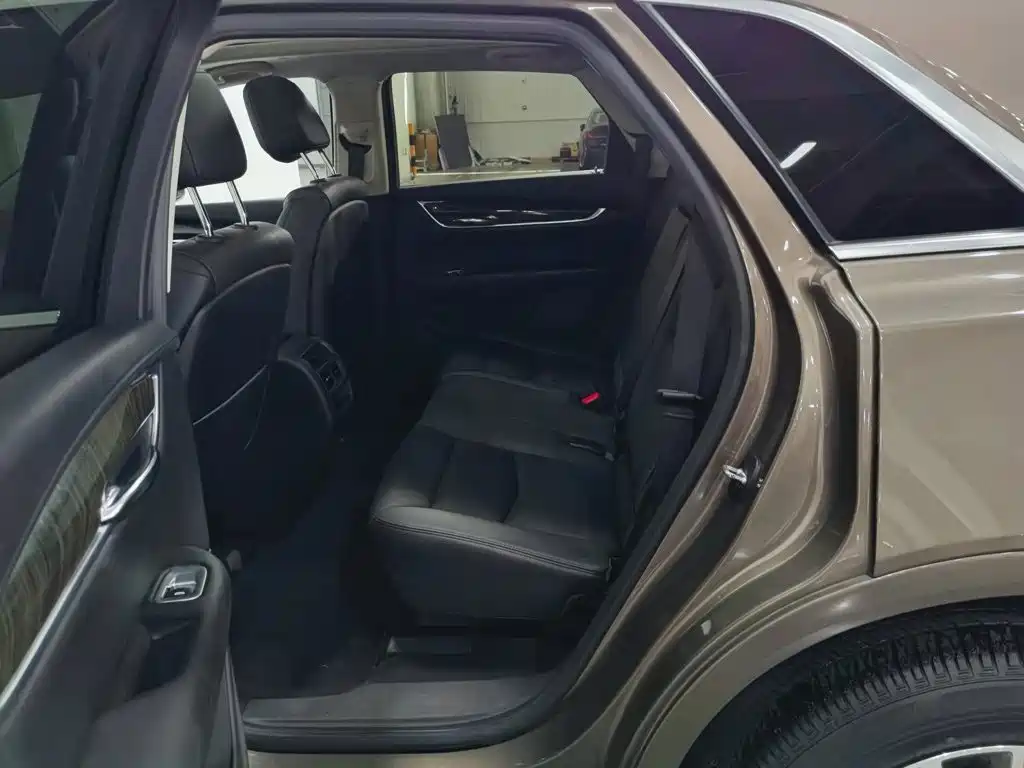 Cadillac XT5 — миниатюра 15