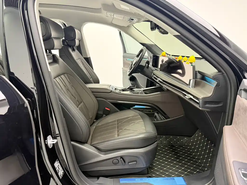 Ford Edge — миниатюра 16