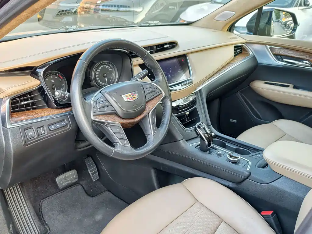 Cadillac XT5 — миниатюра 5