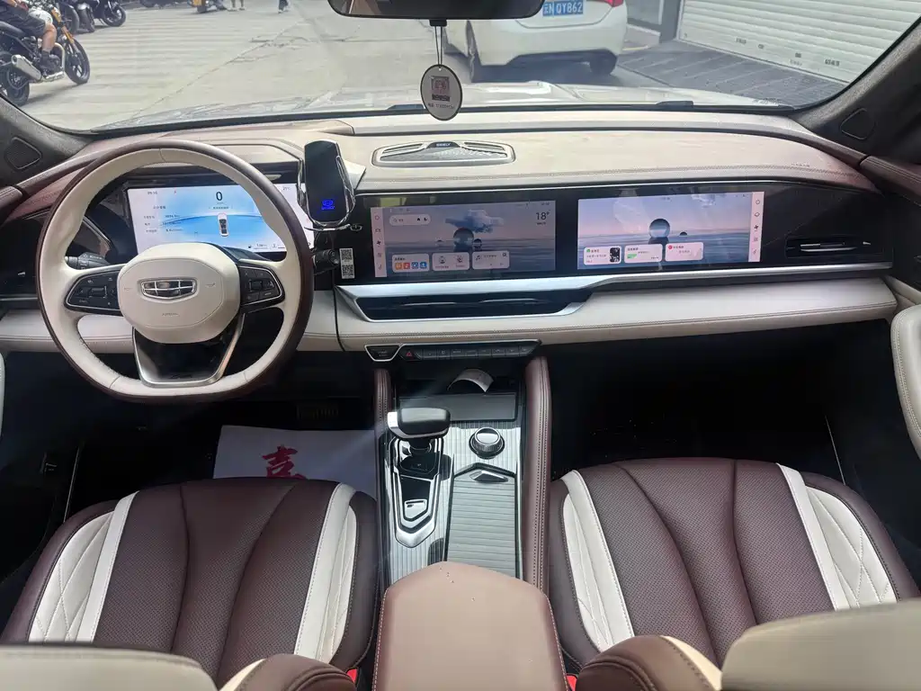 Geely Xingyue L — миниатюра 10