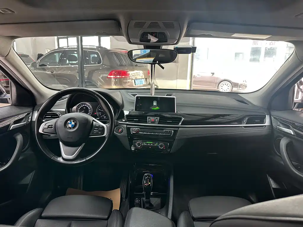 BMW X2 (Import) — миниатюра 11