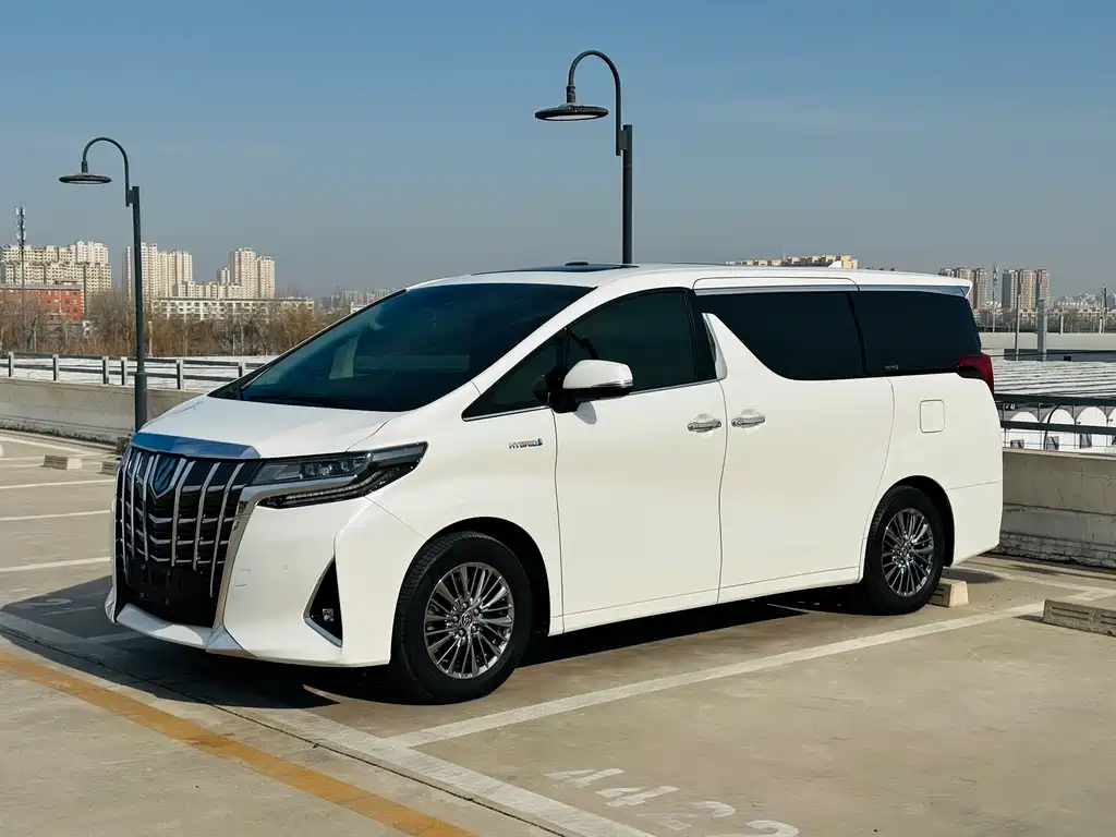 Toyota Alphard 2023