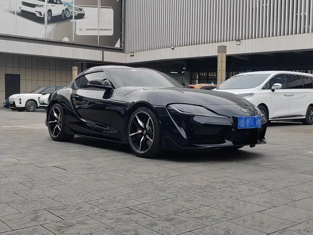 TOYOTA SUPRA
