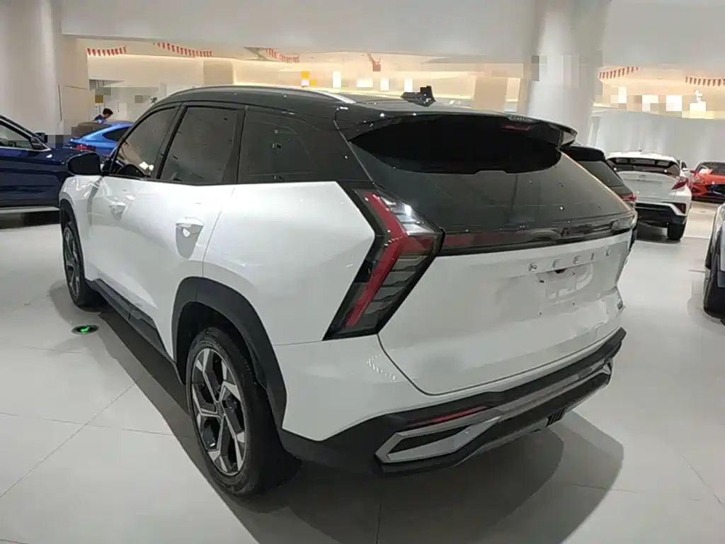 Geely Boyue L — миниатюра 5