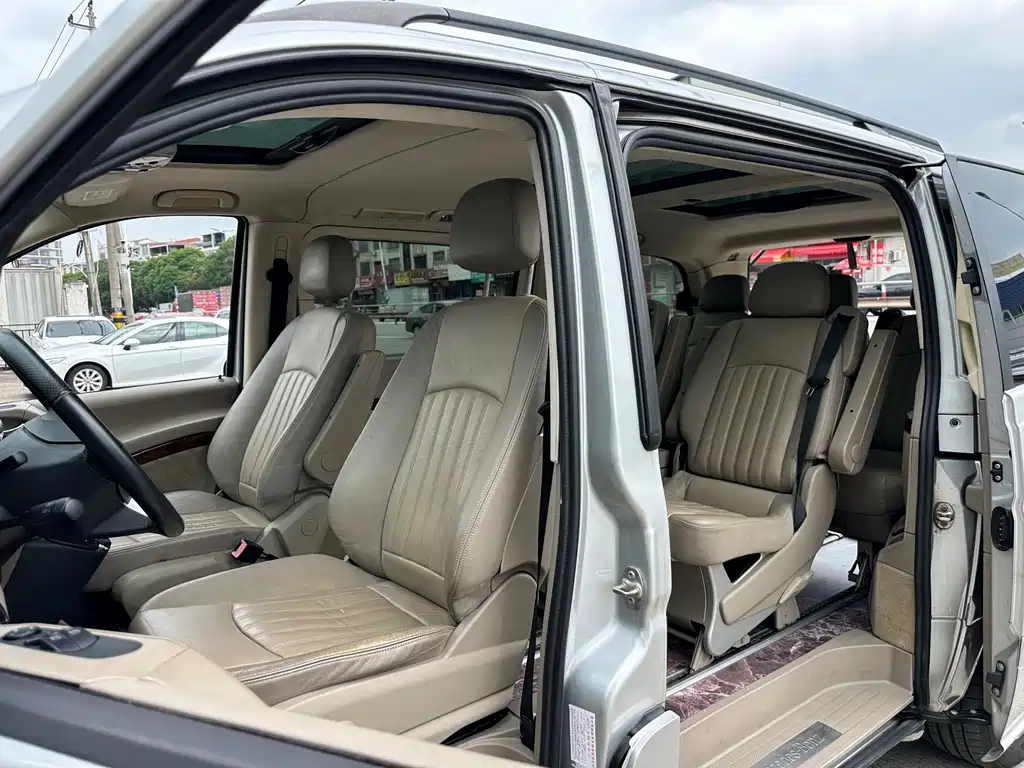 Mercedes-Benz Viano — миниатюра 11