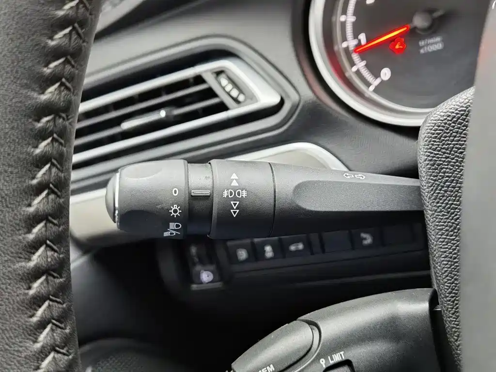 Peugeot 408 — миниатюра 21