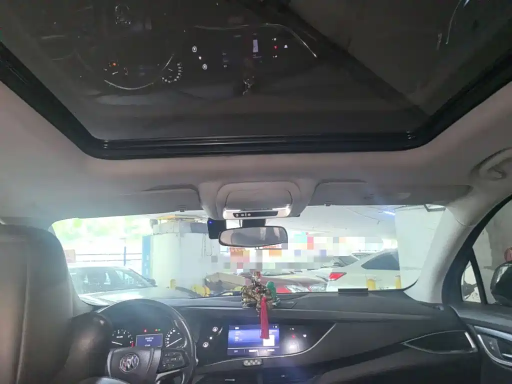 Buick Enclave — миниатюра 18