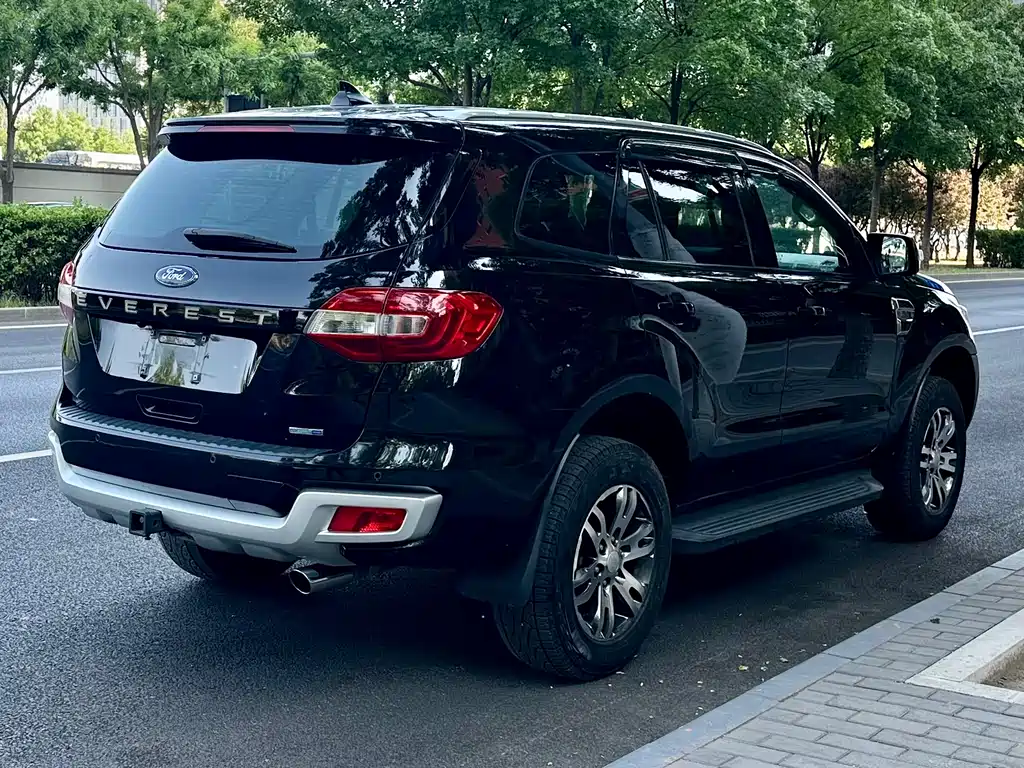 Ford Everest 2016 2.0T AT Luxury