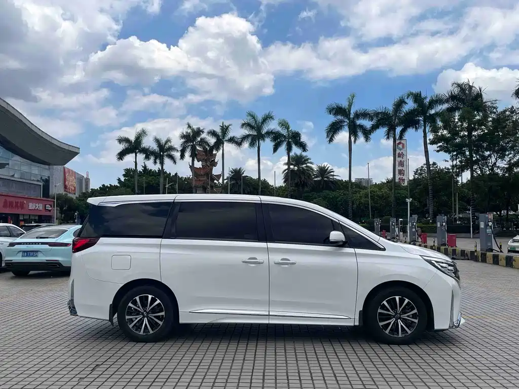 GAC Motor Trumpchi M8 — миниатюра 5