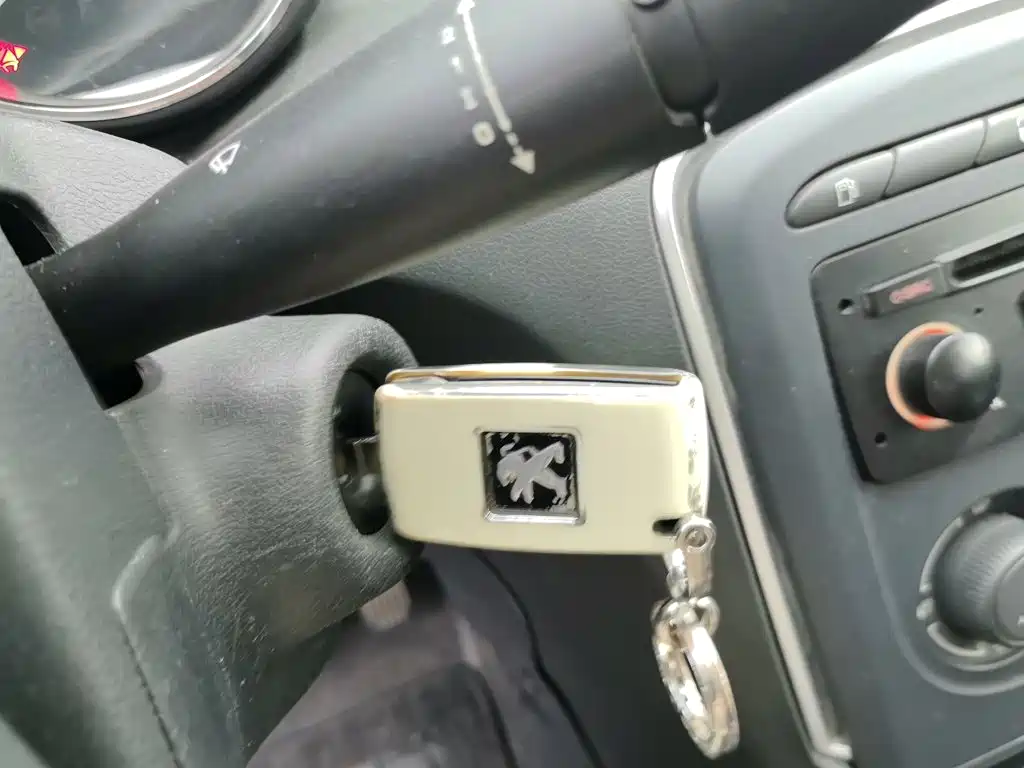 Peugeot 308 — миниатюра 9
