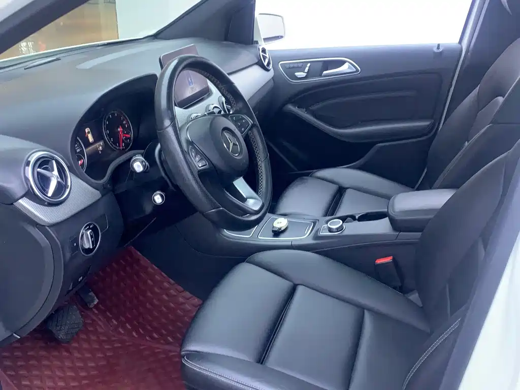 Mercedes-Benz B-Class — миниатюра 6
