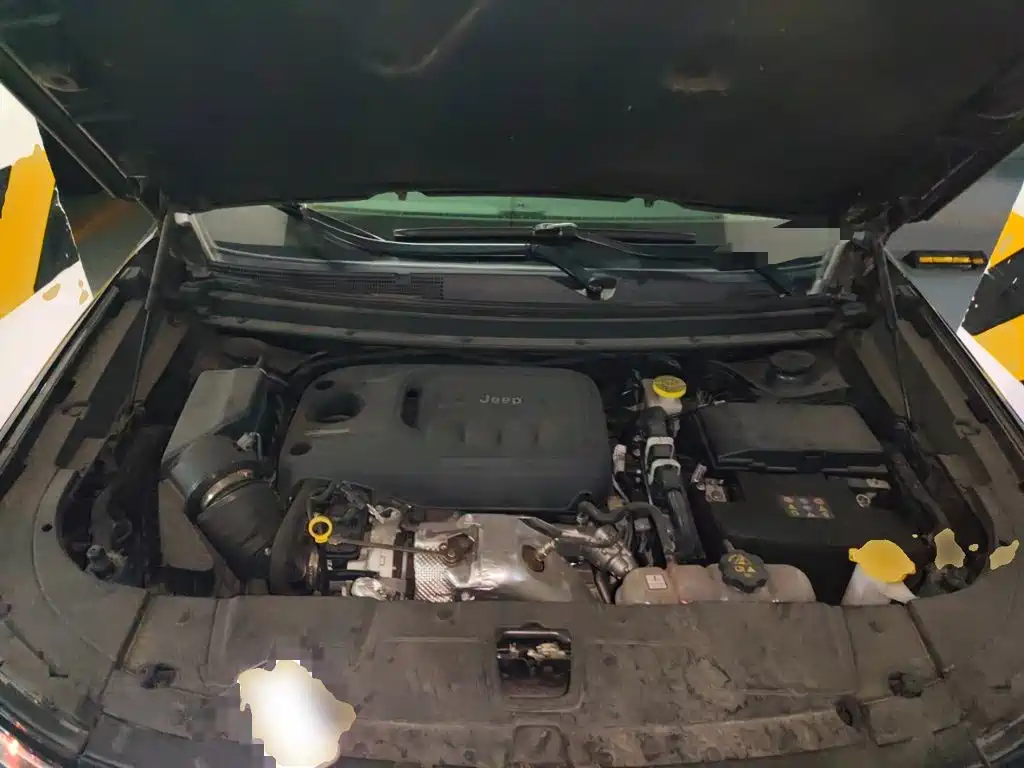 Jeep Grand Commander — миниатюра 21