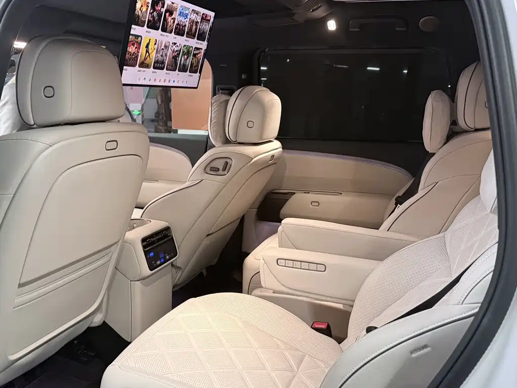 Li Auto Li L9 — миниатюра 2