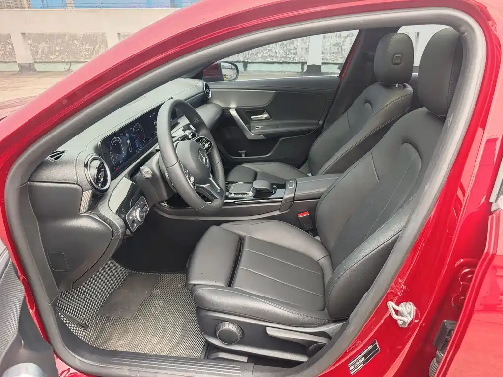 MERCEDES-BENZ A CLASS