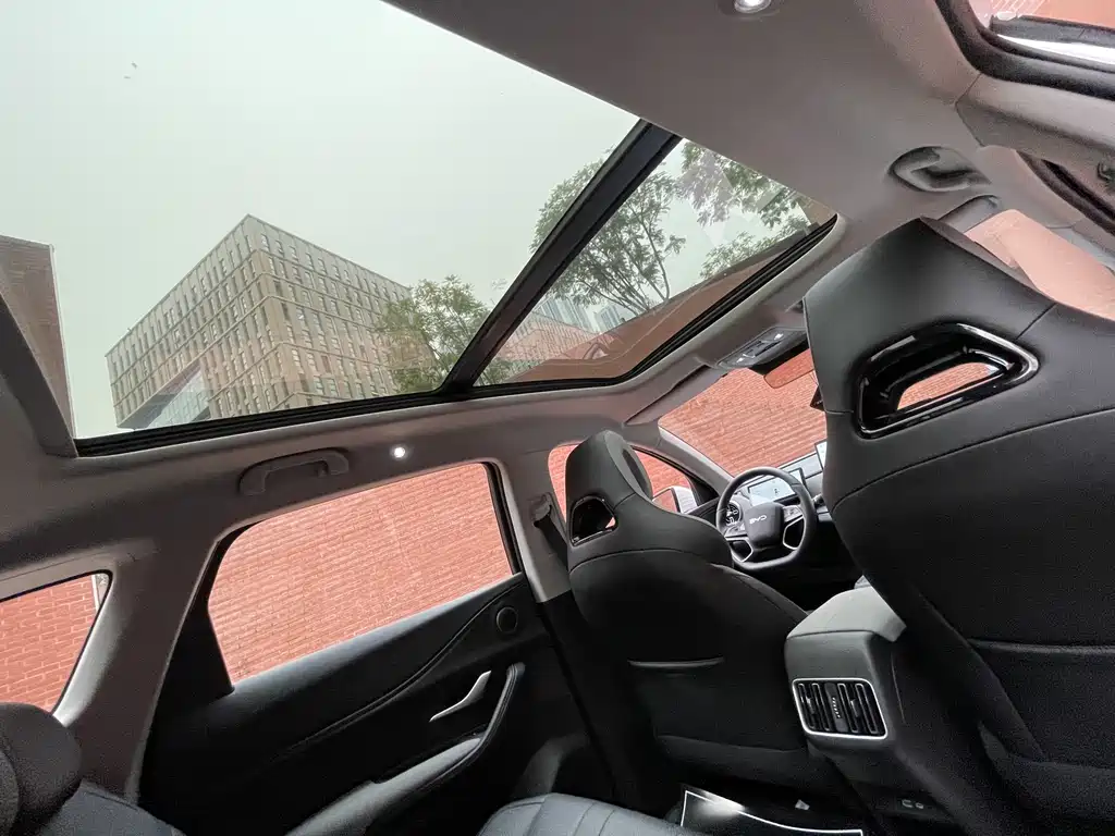 BYD SEA LION 05 DM I