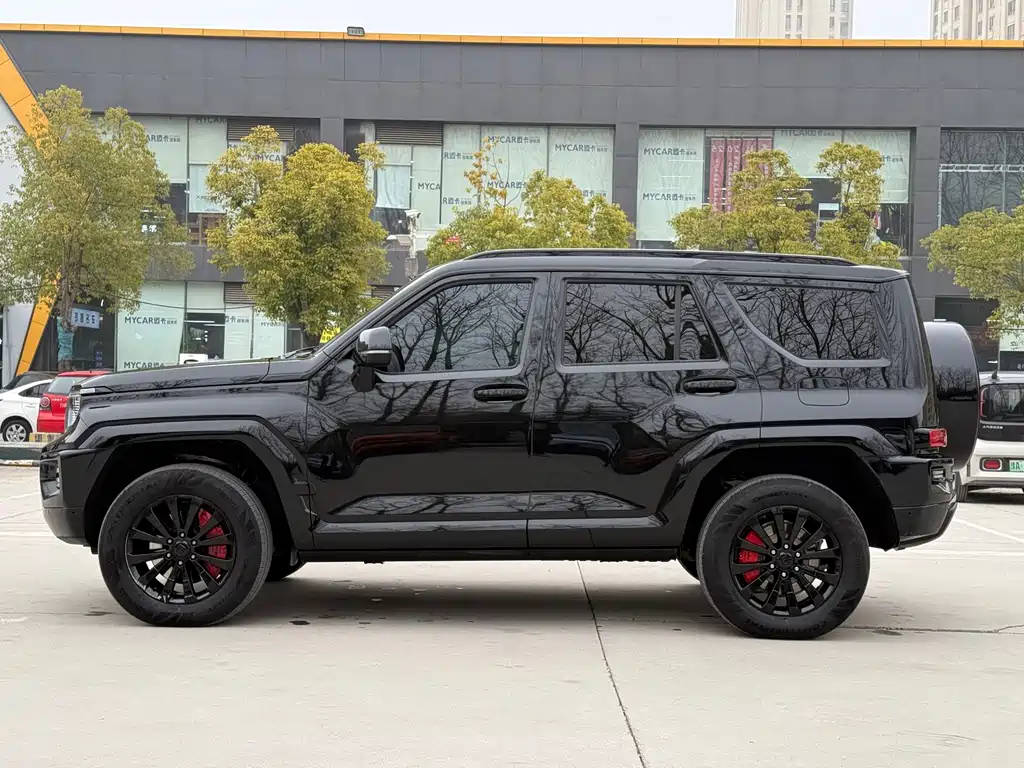 TANK TANK 700 NEW ENERGY