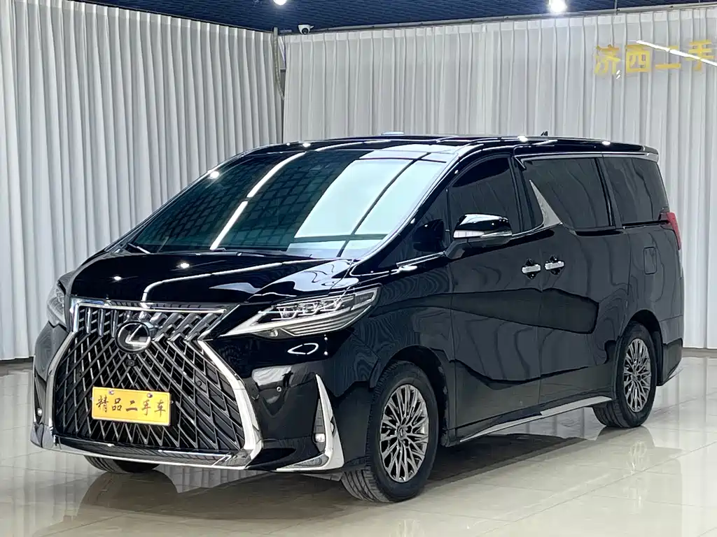 Lexus LM 2020 300h мест