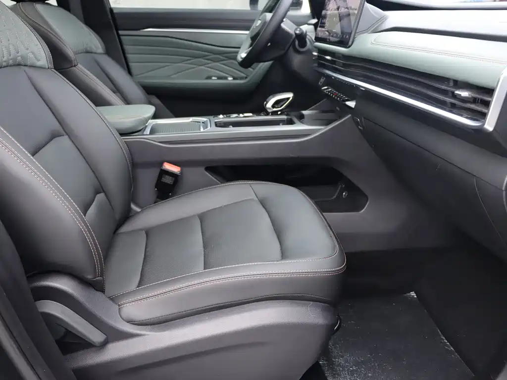 Geely Haoyue L — миниатюра 8