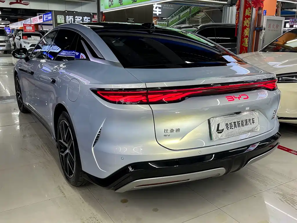 BYD Han L 2025 EV Flagship