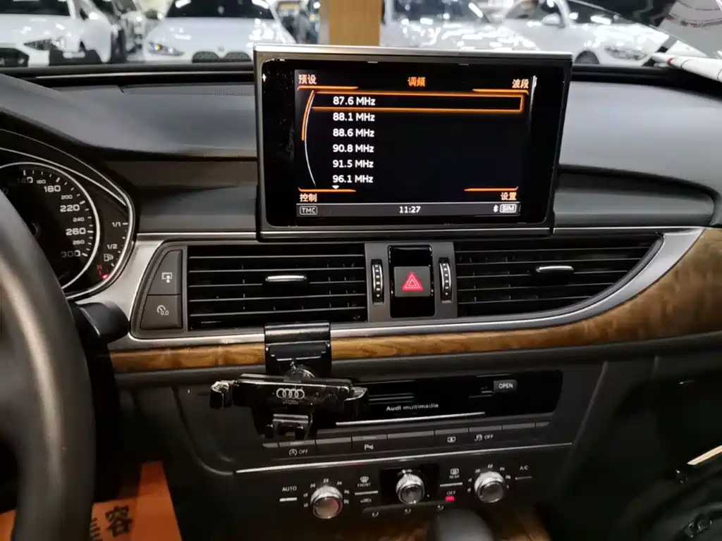 Audi A6L — миниатюра 13