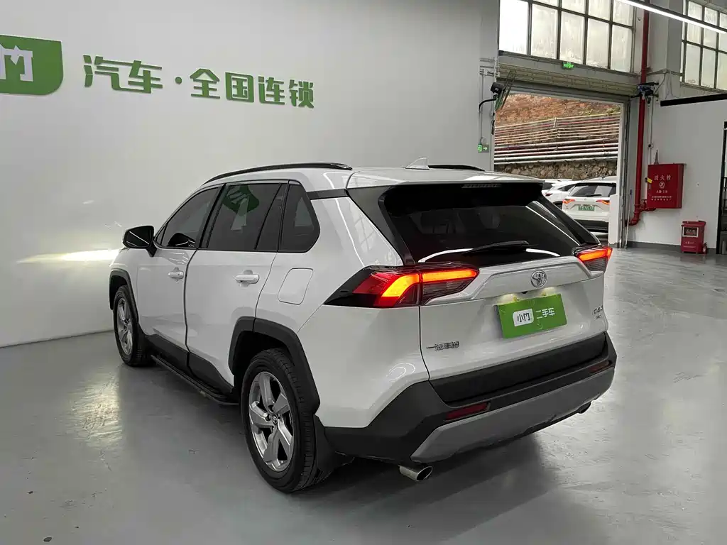 TOYOTA RAV4 RONGFANG