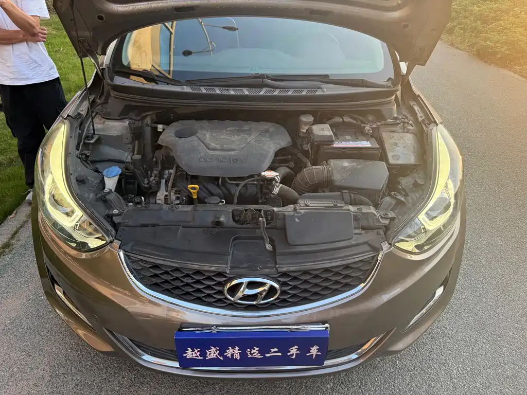 Hyundai Elantra Langdong — миниатюра 20