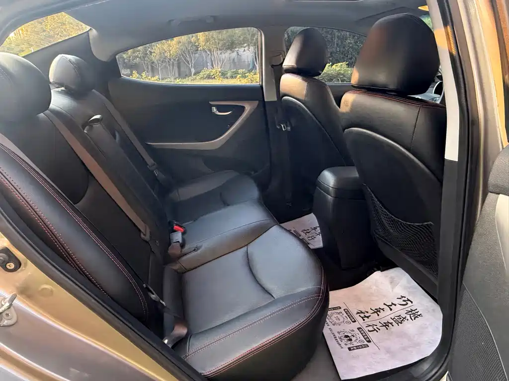 Hyundai Elantra Langdong — миниатюра 17