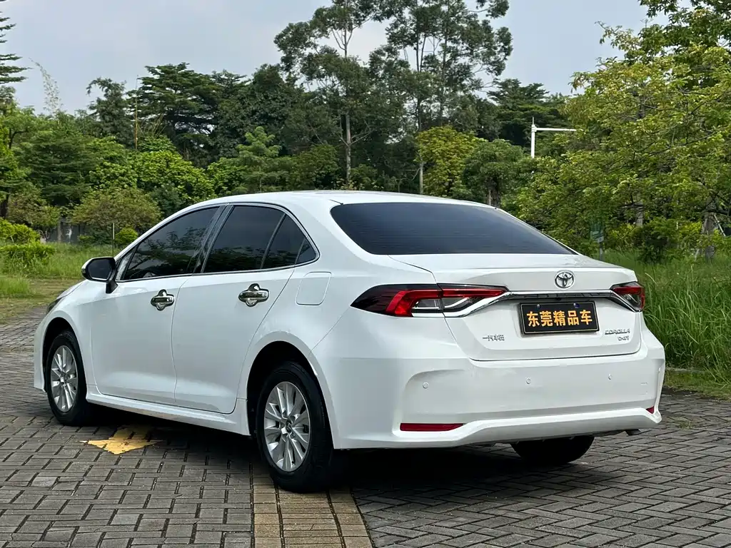Toyota Corolla — миниатюра 4