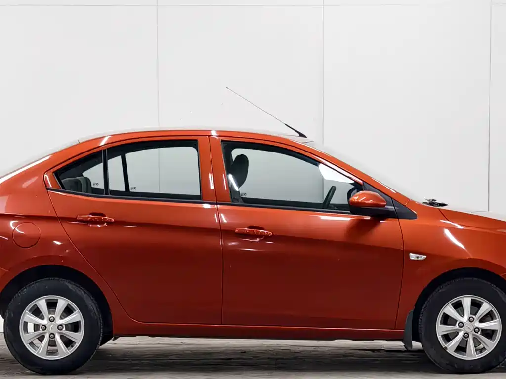 Chevrolet Sail 2015 3 1.3L MT