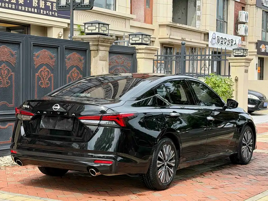 Nissan Teana — миниатюра 7
