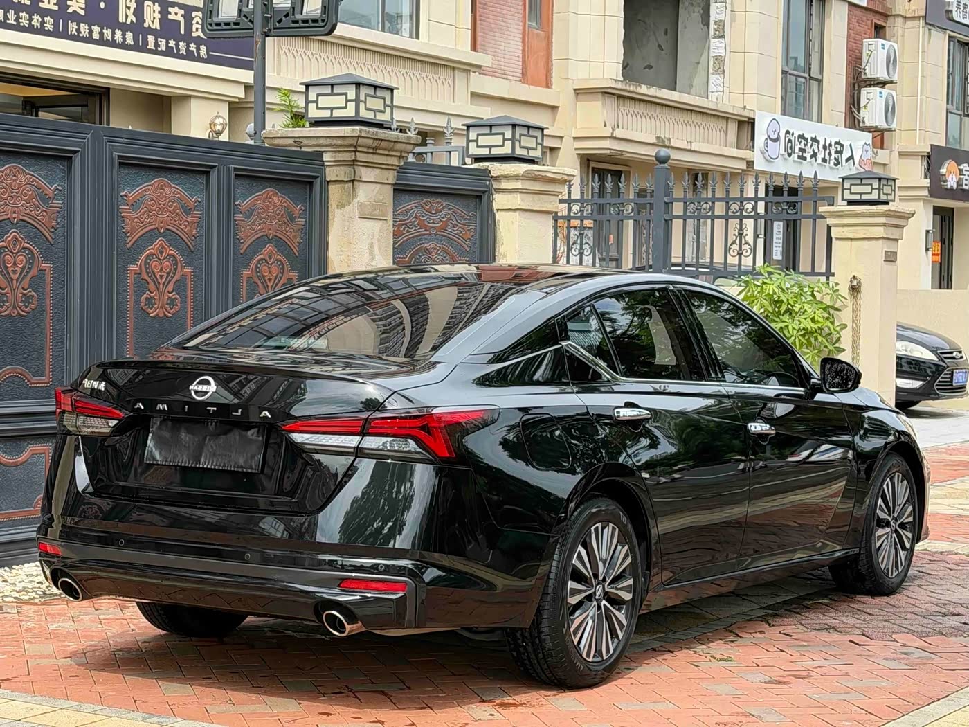 Nissan Teana 2.0 л 2024 г. Чёрный, пробег 50000 км