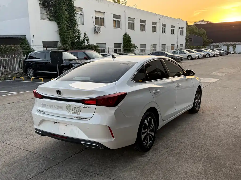 Changan Eado — миниатюра 14