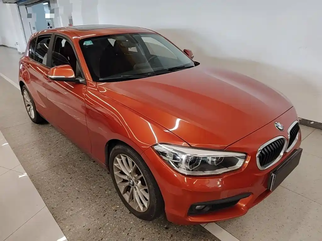 BMW 1 Series (Import) — миниатюра 4