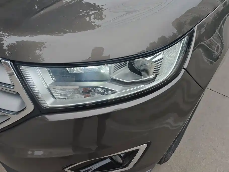 Ford Edge — миниатюра 5