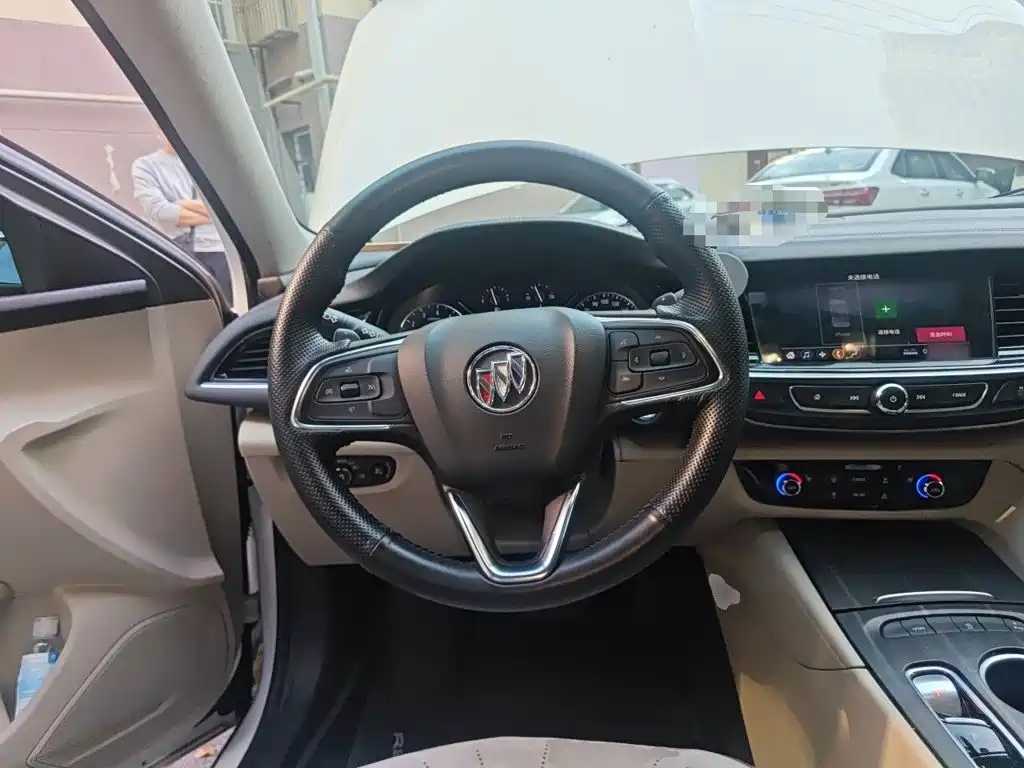 Buick Regal — миниатюра 11