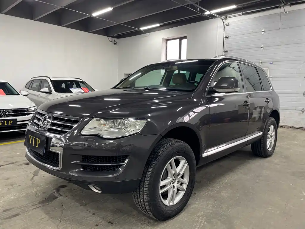 Купить Volkswagen Touareg