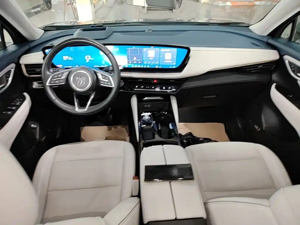 Buick Envision Plus — миниатюра 10