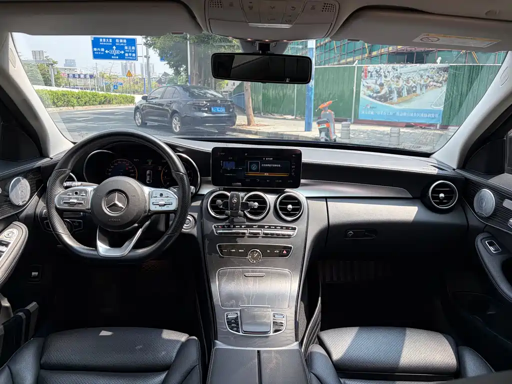 Mercedes-Benz C-Class — миниатюра 5