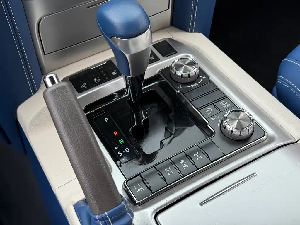 Toyota Land Cruiser — миниатюра 13