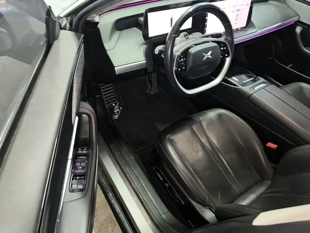 XPeng P7 — миниатюра 16