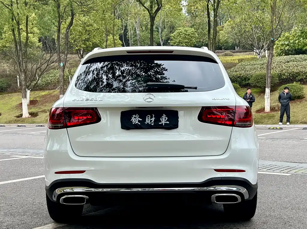 MERCEDES-BENZ GLC
