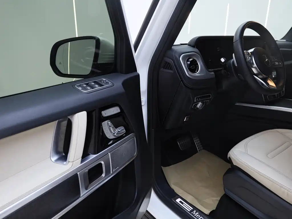 Mercedes-Benz G-Class — миниатюра 14