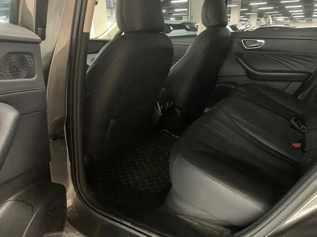 Roewe D7 — миниатюра 5