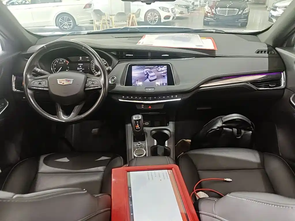 Cadillac XT4 — миниатюра 10