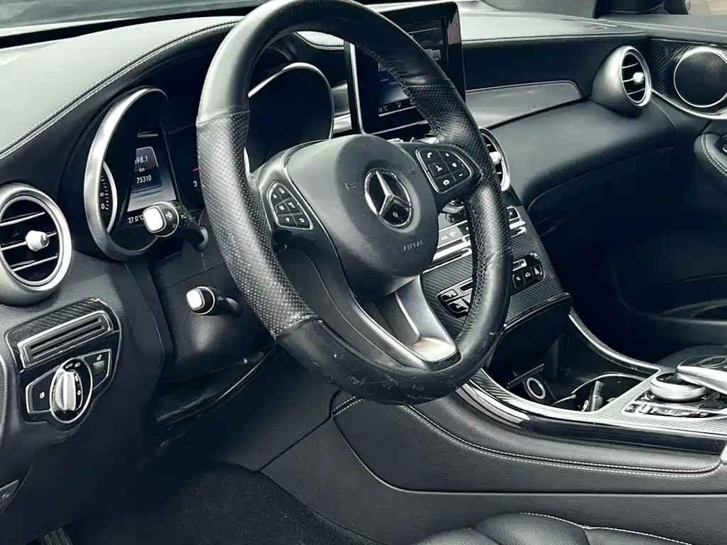 Mercedes-Benz GLC — миниатюра 12