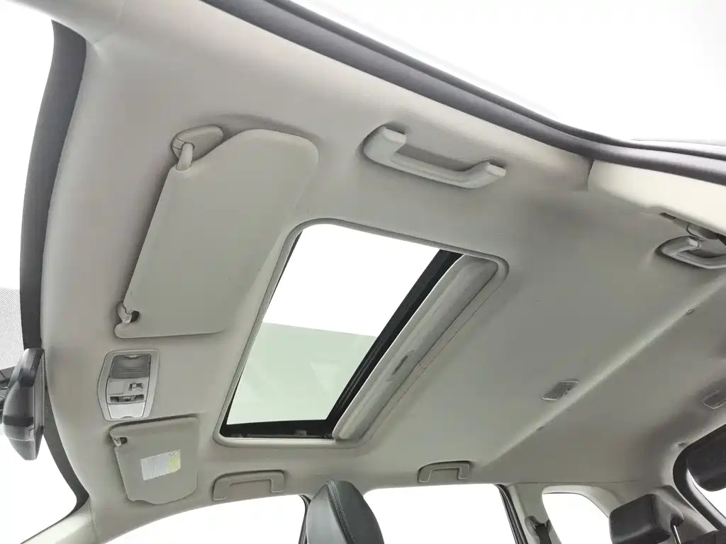 Mitsubishi Outlander — миниатюра 14