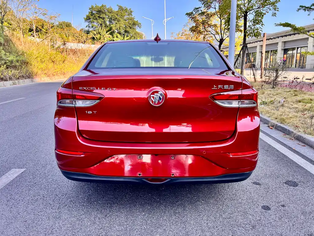 Buick Excelle — миниатюра 6