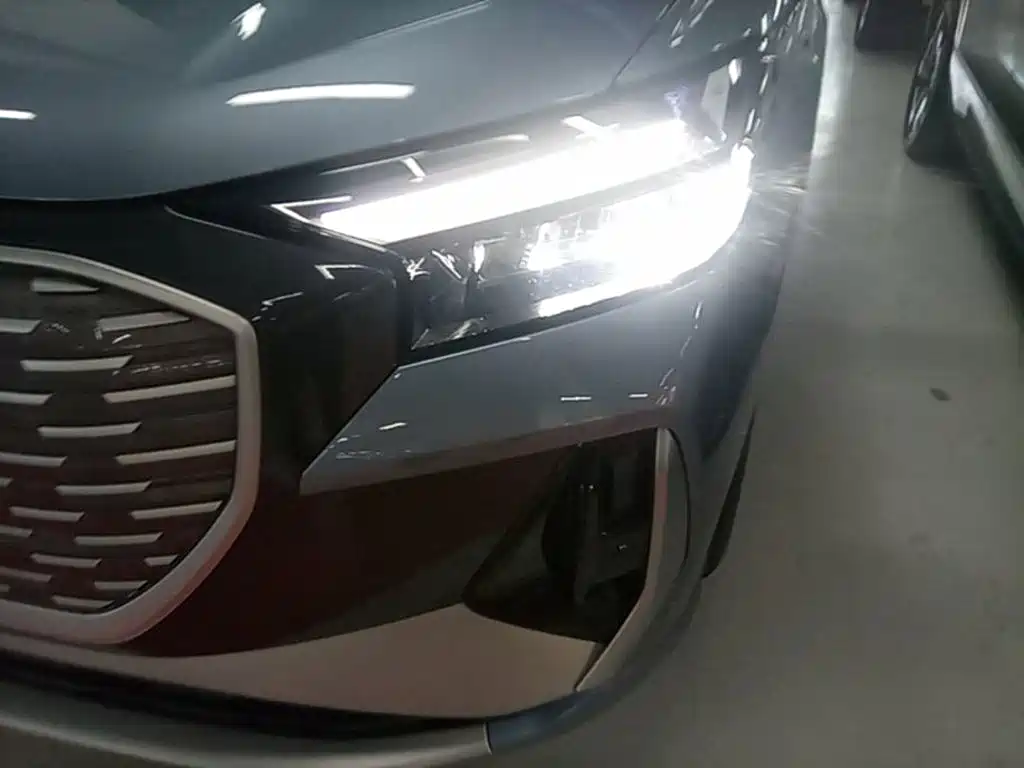 Audi Q4 e-tron — миниатюра 24