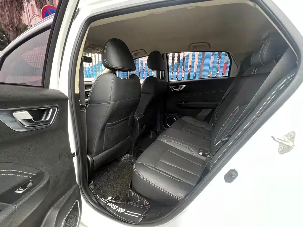 Geely Vision X3 — миниатюра 4