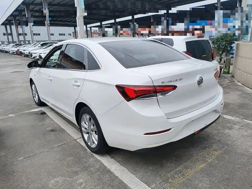 Buick Excelle — миниатюра 5
